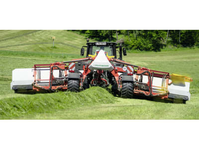 Pöttinger Bandschwader "Mergento VT 9220" 7,60 – 9,20 m Schwadablage mittig; seitlich, gezogen, Heck Pöttinger Bandschwader "Mergento VT 9220" 7,60 – 9,20 m Schwadablage mittig; seitlich, gezogen, Heck