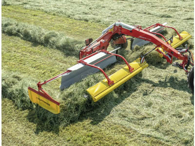 Pöttinger Bandschwader "Mergento VT 9220" 7,60 – 9,20 m Schwadablage mittig; seitlich, gezogen, Heck Pöttinger Bandschwader "Mergento VT 9220" 7,60 – 9,20 m Schwadablage mittig; seitlich, gezogen, Heck