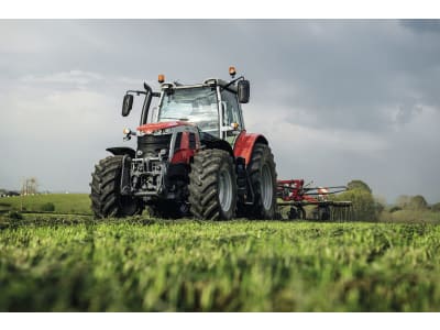 Massey Ferguson Traktor "MF 6S" Massey Ferguson Traktor "MF 6S"
