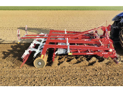 GÜTTLER® Großfederzinkenegge "Super Maxx® Culti" Dreipunktanbau GÜTTLER® Großfederzinkenegge "Super Maxx® Culti" Dreipunktanbau