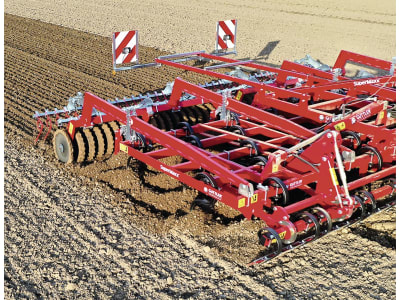 GÜTTLER® Großfederzinkenegge "Super Maxx® Culti" Dreipunktanbau GÜTTLER® Großfederzinkenegge "Super Maxx® Culti" Dreipunktanbau