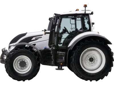 VALTRA Traktor "T145A" 114 kW (155 PS) bei 1.900 min⁻¹