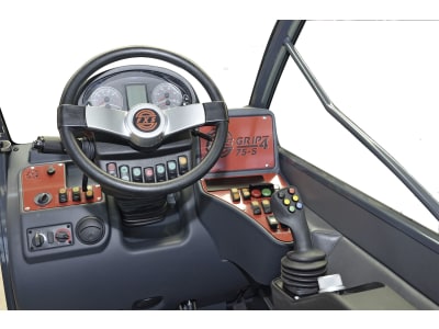 Sauerburger Hangtraktor "Grip 4-75 Standard"