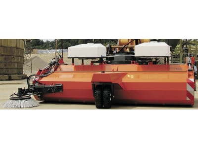 bema® Kehrmaschine "Titan Dual" bema® Kehrmaschine "Titan Dual"