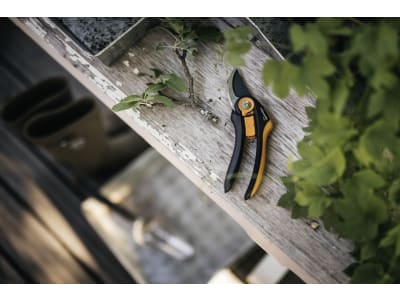 Fiskars Plus™ SmartFit Bypass-Gartenschere P541 Fiskars Plus™ SmartFit Bypass-Gartenschere P541
