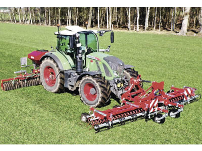GÜTTLER® Wiesenstriegel "GreenMaster® 600 Front" Arbeitsbreite 6,00 m Dreipunktanbau