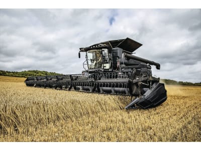 Fendt Mähdrescher "IDEAL 8T" 401 kW (538 PS)
