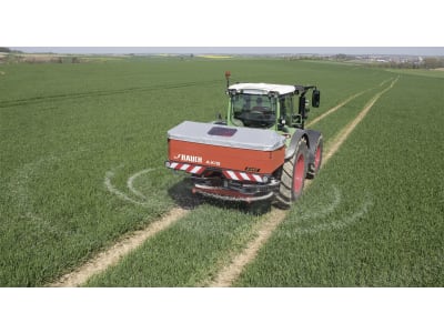 RAUCH Düngerstreuer "Axis M 30.2 EMC+W V8" Streubreite 12 – 42 m Bedienterminal QUANTRON-A, VariSpread V8, Restmengenwaage W
