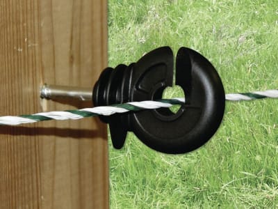 Ako Ringisolator Holzgewinde, schwarz, für Litze, Seil, Band bis 10 mm, mit Einschraubhilfe Ako Ringisolator Holzgewinde, schwarz, für Litze, Seil, Band bis 10 mm, mit Einschraubhilfe