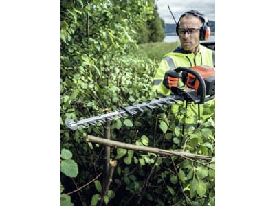 Husqvarna® Benzin-Heckenschere "522HDR60X", Schnittlänge 60 cm, 0,6 kW (0,8 PS), 9676583-01 Husqvarna® Benzin-Heckenschere "522HDR60X", Schnittlänge 60 cm, 0,6 kW (0,8 PS), 9676583-01