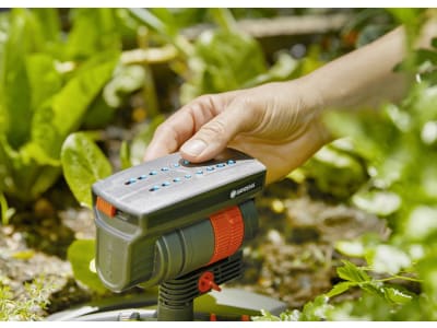 Gardena Viereckregner AquaZoom compact Rasensprenger, Sprinkler Reichweite 3-18m 18708-20 Gardena Viereckregner AquaZoom compact Rasensprenger, Sprinkler Reichweite 3-18m 18708-20