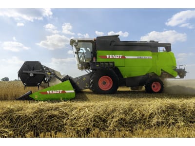 Fendt Mähdrescher "Corus 526" 192 kW (260 PS)