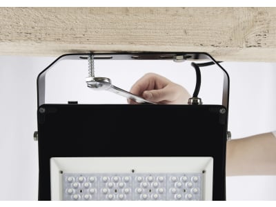 KERBL LED-Außenstrahler "Comfort Pro" ohne Bewegungsmelder IP 67 KERBL LED-Außenstrahler "Comfort Pro" ohne Bewegungsmelder IP 67