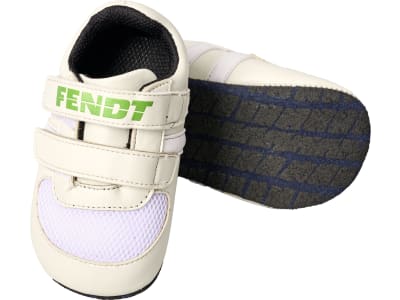 Fendt Babyschuh Gr. 17/18 PU (Polyurethan), mit grünem Fendt-Schriftzug, X991023155000 Fendt Babyschuh Gr. 17/18 PU (Polyurethan), mit grünem Fendt-Schriftzug, X991023155000