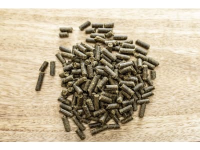 St. Hippolyt Hippolyt Anti-Stress-Pellets mit Kräutern und Magnesium 10 kg Eimer