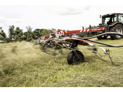 Massey Ferguson Heuwender "MF TD 1310 TRC" 12,70 m Unterlenker Heck Transportfahrwerk