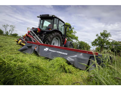 Massey Ferguson Scheibenmähwerk "MF DM P" Dreipunktanbau Heck Seitenaufhängung Massey Ferguson Scheibenmähwerk "MF DM P" Dreipunktanbau Heck Seitenaufhängung