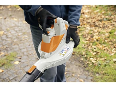 STIHL Akku-Laubsauger "SHA 56" Luftdurchsatz 490 – 558 m³/h