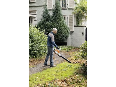 STIHL Akku-Laubsauger "SHA 56" Luftdurchsatz 490 – 558 m³/h