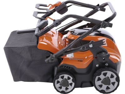 Husqvarna® Akku-Vertikutierer "S 138i" Arbeitsbreite 37,5 cm, mit Akku und Ladegerät, 9679222-03 Husqvarna® Akku-Vertikutierer "S 138i" Arbeitsbreite 37,5 cm, mit Akku und Ladegerät, 9679222-03