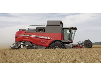 Massey Ferguson Mähdrescher "MF Beta 7370 ParaLevel" 265 kW (360 PS)
