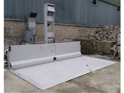 Cemo Abfüllplatz Auffangvolumen max. 300 l, L x B x H: 500 x 284 x 316 cm, elektrisch klappbar, 10754 Cemo Abfüllplatz Auffangvolumen max. 300 l, L x B x H: 500 x 284 x 316 cm, elektrisch klappbar, 10754