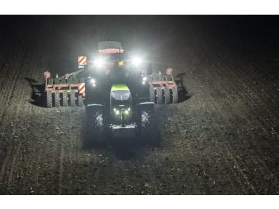 Fendt Traktor "722 Vario" Gen6 168 kW (222 PS) bei 2.100 min⁻¹