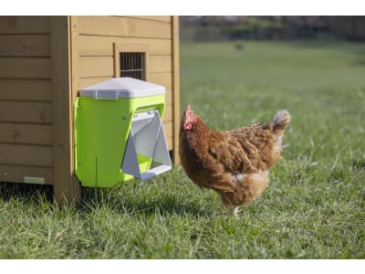 SmartCoop Futterautomat 7,5 kg mit Trittklappe, Kunststoff, für Hühner, 70660