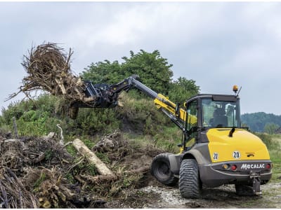MECALAC Schwenklader "AS900TELE" Z-Kinematik, Teleskoparm, Hubkraft 3.700 daN, 55,4 kW (75 PS) bei 2.300 min⁻¹, 0 – 20 km/h