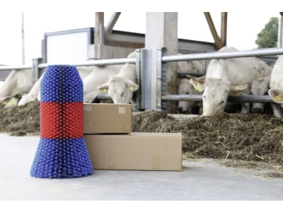 HappyCow Kuhbürste "FlexiSwing" 435 x 1.510 x 1.015 mm, Borstenbesatz PP (Polypropylen), rot/blau, für Rinder und Pferde, 18670