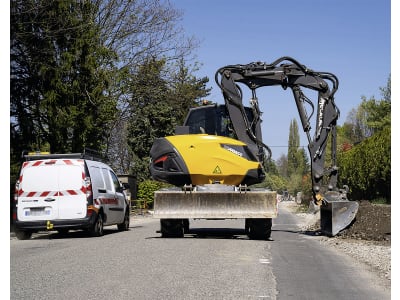 MECALAC Mobilbagger "15MWR" Hubkraft 6.500 kg, Leistung 100 kW (136 PS) bei 2.300 min⁻¹, 0 – 35 km/h