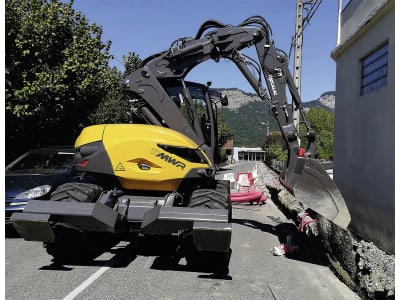 MECALAC Mobilbagger "11MWR" Hubkraft 4.000 kg, Leistung 55,4 kW (75 PS) bei 2.200 min⁻¹, 0 – 20 km/h