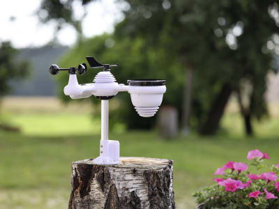 KERBL Wetterstation digital, WiFi, App-Anbindung, für Temperatur, Luftfeuchtigkeit, Regen, Windgeschwindigkeit/-richtung, UV-Index, Luftdruck, Taupunkt, 291394
