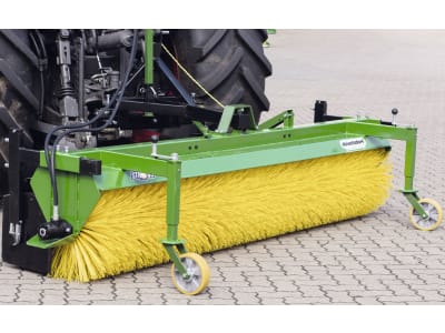 Düvelsdorf Kehrmaschine "Stratos DKS" Stapleraufnahme Düvelsdorf Kehrmaschine "Stratos DKS" Stapleraufnahme