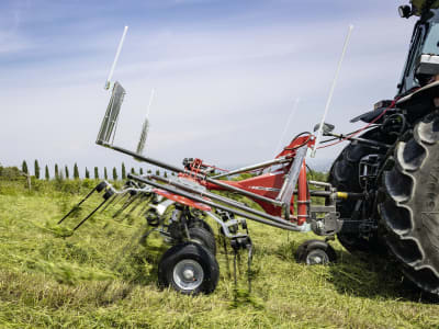 Massey Ferguson Heuwender "MF TD 576 DN" Dreipunktanbau Kat. 1; Dreipunktanbau Kat. 2 Alpin 5,70 m