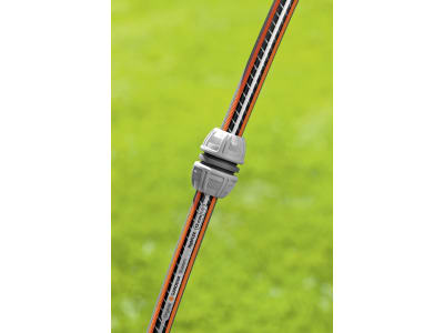 Gardena Reparator Für eine schnelle sowie einfache Schlauchreparatur ohne Werkzeug 18232-20 Gardena Reparator Für eine schnelle sowie einfache Schlauchreparatur ohne Werkzeug 18232-20