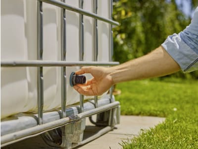 Gardena Push IN Einsteck-Tankverbinder zur einfachen Entleerung des Wasserfasses 09095-20 Gardena Push IN Einsteck-Tankverbinder zur einfachen Entleerung des Wasserfasses 09095-20