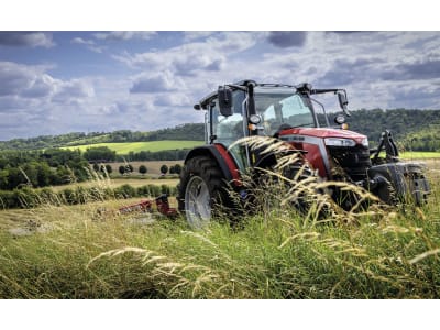 Massey Ferguson Traktor "MF 5M"