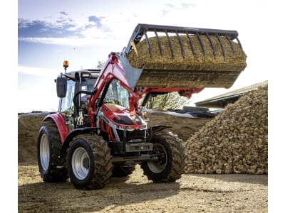 Massey Ferguson Traktor "MF 5S.115" 85 kW (115 PS) bei 2.000 min⁻¹ inkl. Frontlader "MF FL.4121" Massey Ferguson Traktor "MF 5S.115" 85 kW (115 PS) bei 2.000 min⁻¹ inkl. Frontlader "MF FL.4121"