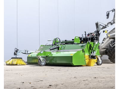 Düvelsdorf Kehrmaschine "Stratos Profi" Stapleraufnahme