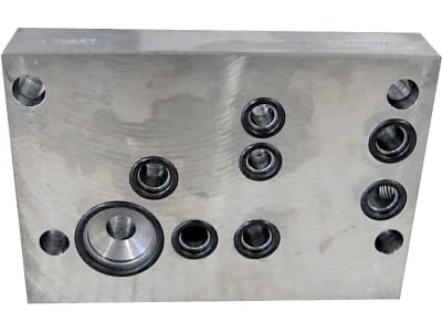 Zwischenplatte "TB" 160 x 110 x 32 mm, für Traktor Ford 3, 4, 5