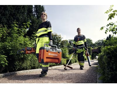 Husqvarna® Akku-Ladebox "C1000X4" mit 4 Akkus, 9708587-01