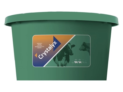 Crystalyx® Nutri Complete LIN hochwertige Leckmasse für Milchkühe, Aufzuchtrinder und Mutterkühe zur bedarfsgerechten Versorgung mit Mineralstoffen und Vitaminen aus EU-Einzelfuttermitteln produziert  80 kg Kübel