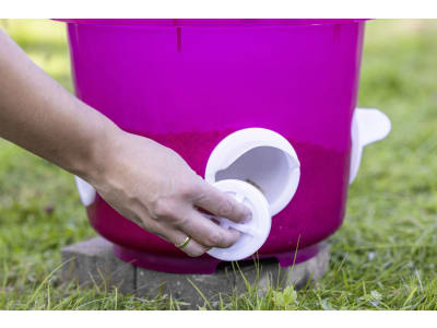 KERBL Futtereimer 12 l, pink; transparent, 70204