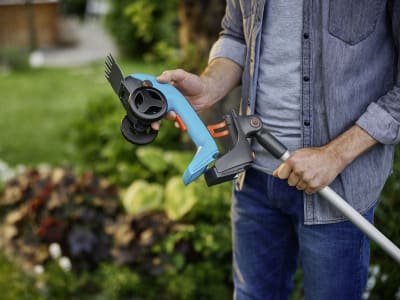 GARDENA Akku-Grasschere "PowerCut 20" mit Führung und Rädern