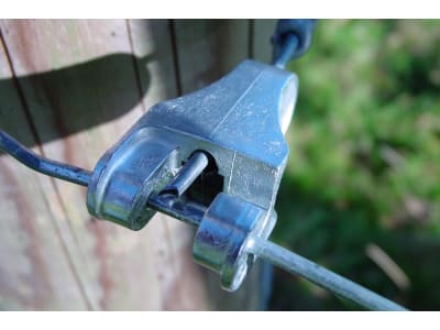 GRIPPLE® T-Clip zur Drahtfixierung GRIPPLE® T-Clip zur Drahtfixierung