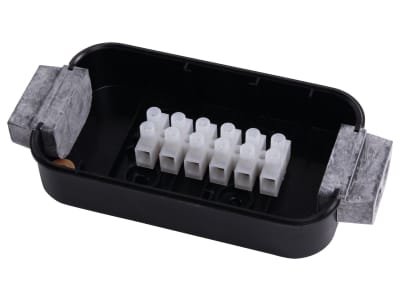 Hella® Abzweigdose Schraubanschluss, Querschnitt Kabel 6,0 mm² Hella® Abzweigdose Schraubanschluss, Querschnitt Kabel 6,0 mm²
