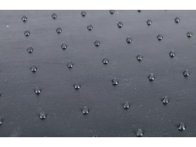 Fußmatte Gummi schwarz, 2-teilig, Einfassung Stoff-Spiralband schwarz, für Ammann Walzenzug ASC 110/70, Bj. 07 – 22 Fußmatte Gummi schwarz, 2-teilig, Einfassung Stoff-Spiralband schwarz, für Ammann Walzenzug ASC 110/70, Bj. 07 – 22