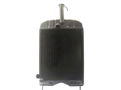 Wasserkühler für Traktor Massey Ferguson 235, 245, 250, 255, 440055N Wasserkühler für Traktor Massey Ferguson 235, 245, 250, 255, 440055N