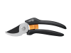 Fiskars Solid™ Bypass-Gartenschere P121    